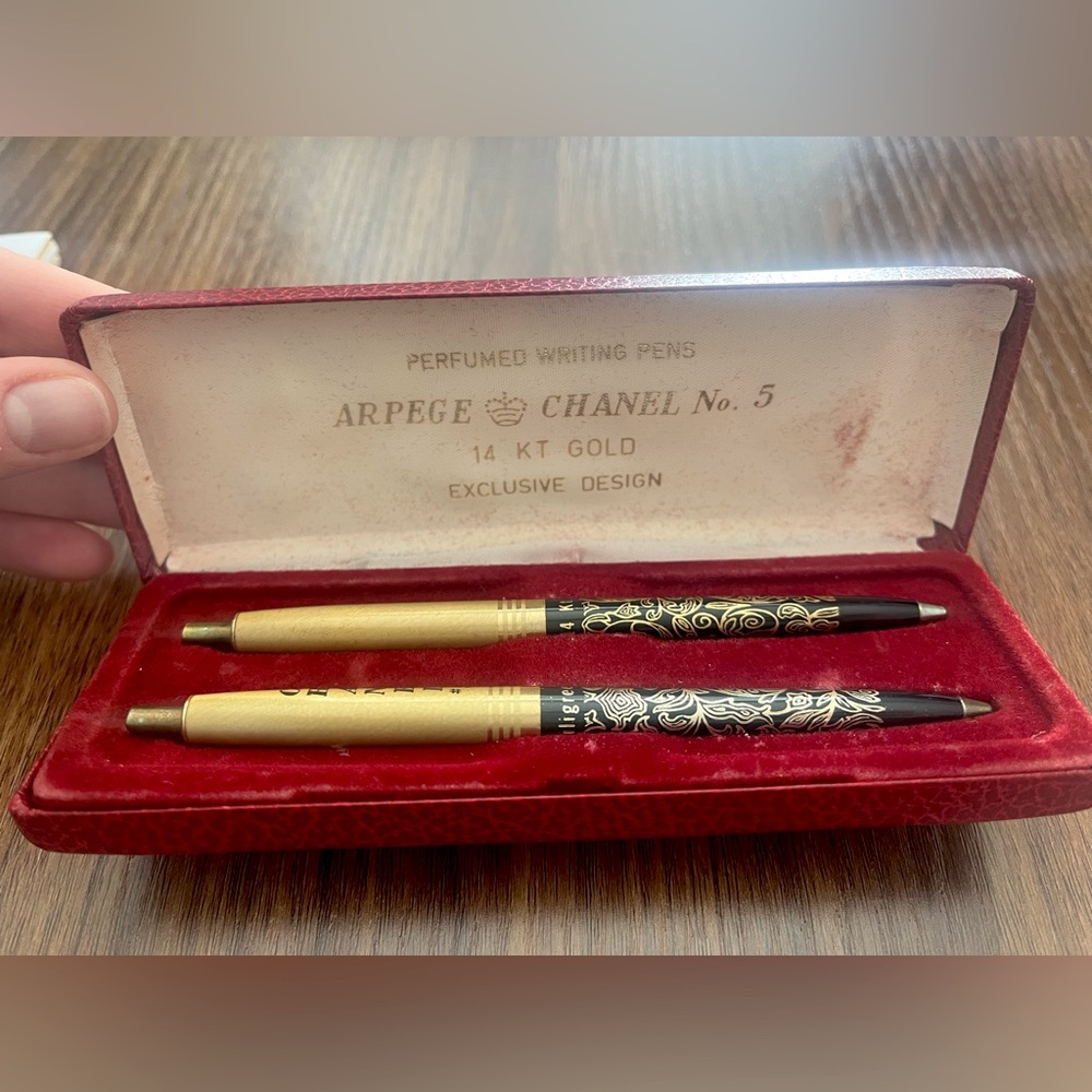 Vintage Arpege Chanel no.5 perfumed pens 14 k gold